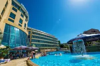 Ivana Palace Hotel - Free Parking فنادق في ساني بيتش
