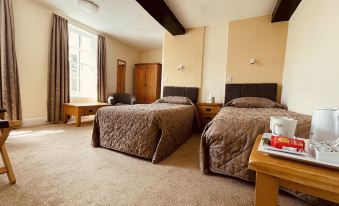 Cain Valley Hotel - Housity