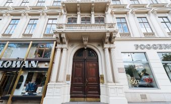 Apartments Next to Vienna Stateopera with Aircondition