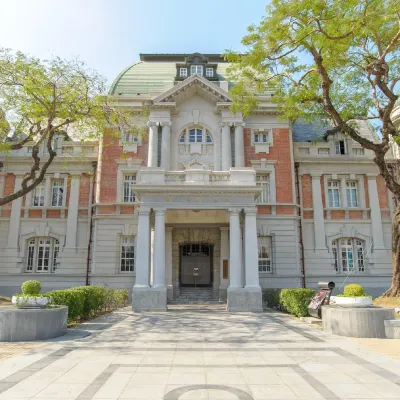 鼎立安商務旅館 平實公園附近的飯店