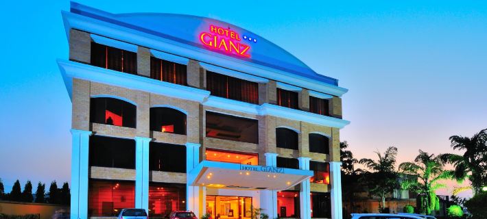 Hotel Gianz Ξενοδοχεία στην πόλη Solan