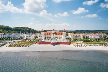 A-Rosa Kurhaus Binz Отели в г. Бинц