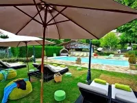 Logis Hôtel Hostellerie Saint-Jacques - Kylpylä