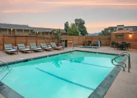 Spyglass Inn - Beach