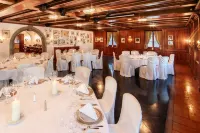 Swiss-Chalet Merlischachen - Romantik Schloss-Hotel am See Hotels in Root