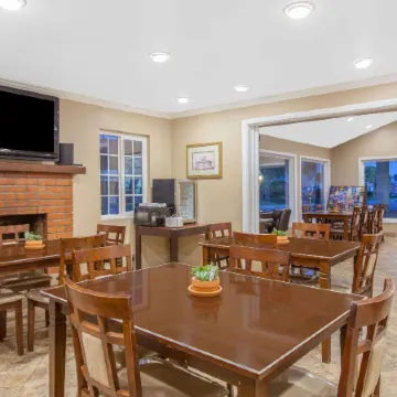 Days Inn by Wyndham Camarillo - Ventura