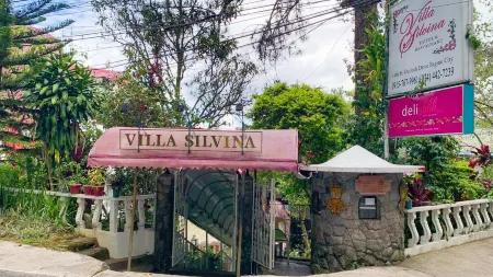 Villa Silvina Hotel and Restaurant Отели рядом с Аэропорт Багио Локан