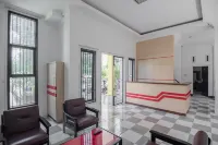 RedDoorz Syariah Near Sultan Thaha Airport Jambi