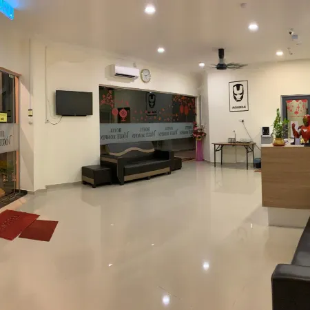 Hotel Vogue Rompin