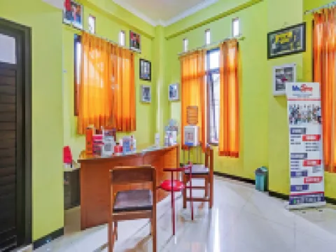 OYO 90199 JEC Residence Syariah Hotel di Kediri