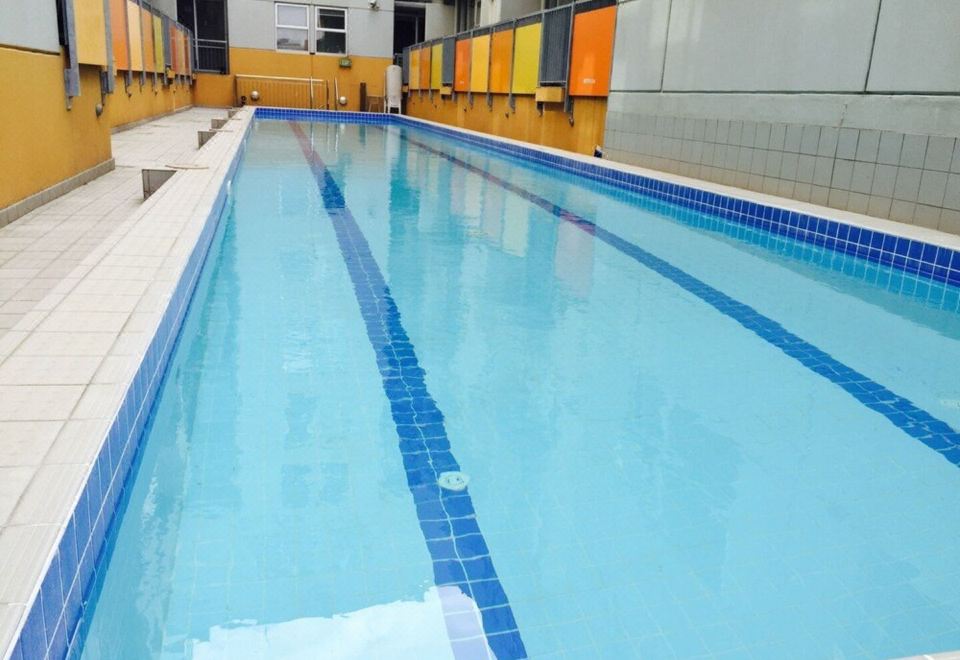 애로우 온 스완스턴