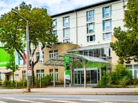 MightyTwice Hotel Dresden Отели рядом с достопримечательностью «Клотче»