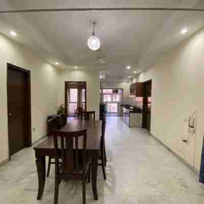 Mahak Guest House by WB Inn Dining/Meeting Rooms