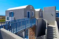 Acroterra Rosa Luxury Suites & Spa Hotel in zona Red Beach