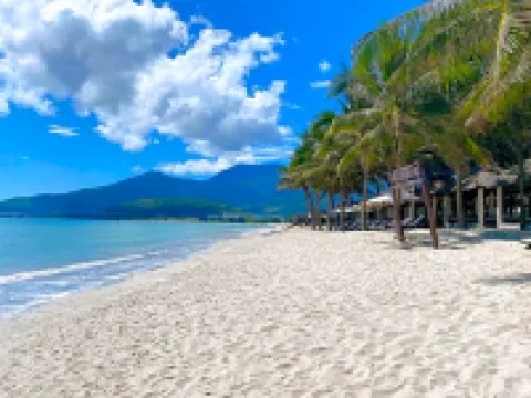 GM Doc Let Beach Resort & Spa