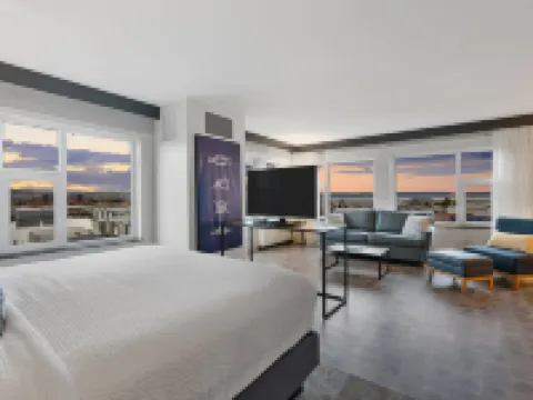 Hotel Indigo SEATTLE EVERETT WATERFRONT by IHG Hotels in Everett