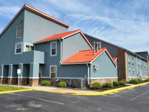 Stonewood Inn & Suites Carrollton - Smithfield