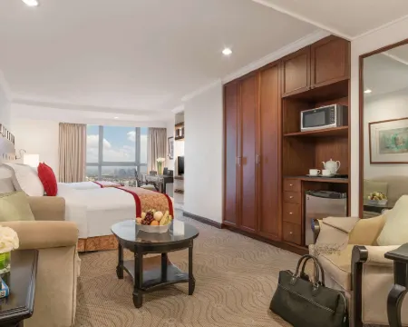 ディスカバリー スイーツ パシグのホテル