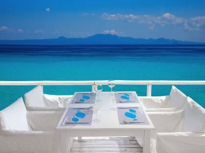 White Suites