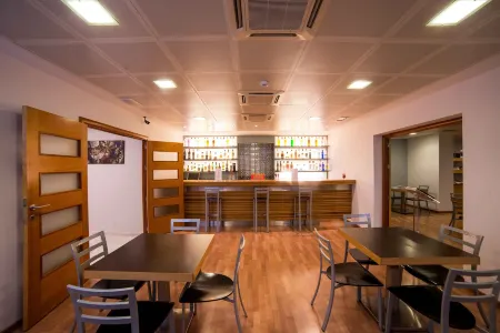 Hotel Serrano Отели рядом со станцией Estación De Córdoba Central (Ave)