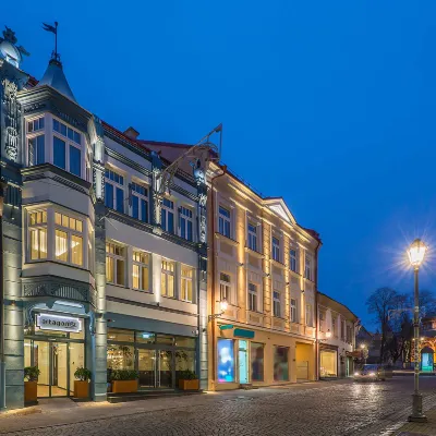 Artagonist Art Hotel Hotels near Hale Market