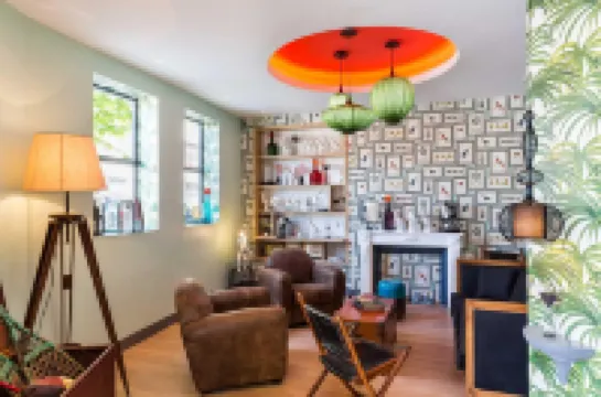 快樂文化布幹維爾別墅酒店