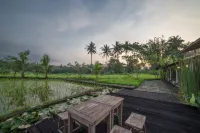 Rumah Jembarati Hotel dekat Depo Pasir Pak Yono 2