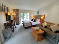 The Priest House on the River Hotels in Melbourne