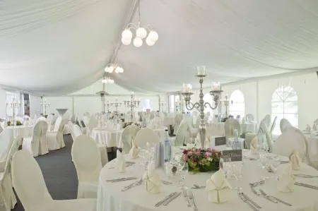 Hotel am Schloss Отели рядом с достопримечательностью «Оберридер Вайэр»