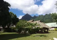 Linareva Moorea Beach Resort