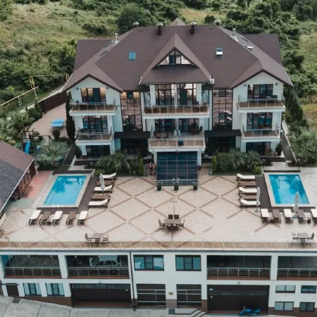 GG Hotel (ДжиДжи отель)
