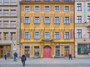 Wrocław Rynek Apartment by Renters