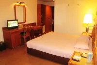 Losari Beach Inn