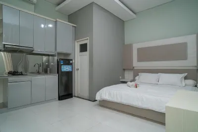 Yayah Rooms Bogor Syariah Mitra RedDoorz Hotels near Taman Harmoni