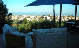 House with 2 Bedrooms in Marsala, with Wonderful Sea View, Pool Access