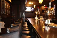 Waynebrook Inn - bar