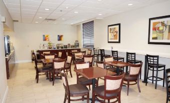 Best Western Airport Inn  Suites Cleveland