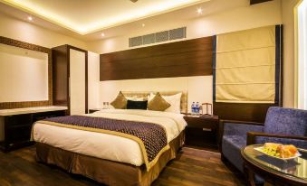 Hotel Grand Godwin - Near New Delhi Railway Station - Paharganj