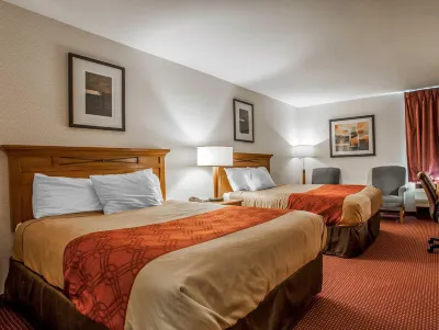 Econo Lodge 피어스 카운티 호텔
