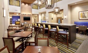 Hampton Inn & Suites Pittsburgh Airport South–Settlers Ridge