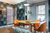 All Saints House Hotels in Worcester District