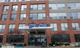Frontdesk Waterfront Apts Downtown Cleveland - Housity