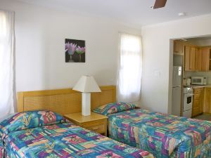 Adulo Apartments