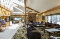 Comfort Inn Near Vail Beaver Creek Các khách sạn ở Avon