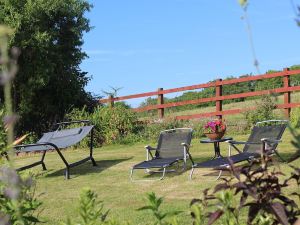 Bunny Meadows Holiday Farmhouse Near Carmarthen & Pembrokeshire