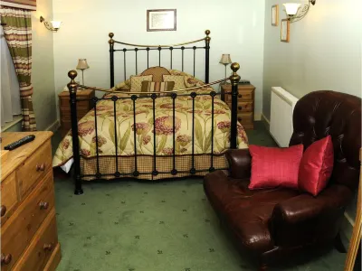 The Angel Inn B&B Hotels in Уоддесдон