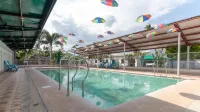 RedDoorz @ Picas Sagkahan Tacloban - Pools