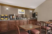 Days Inn by Wyndham Middletown Hotel di Warwick