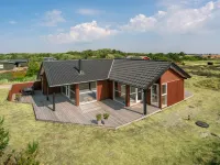 "Tiane" - 800m from the Sea