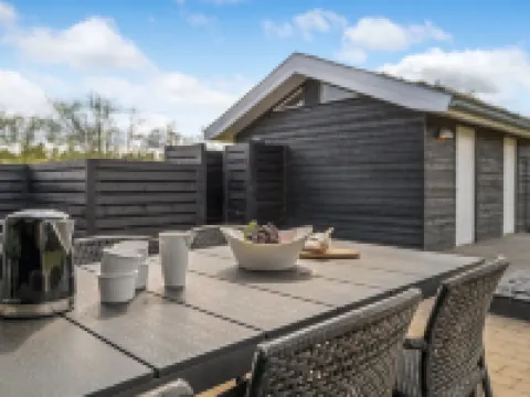 "Frerich" - 1.5km from the Sea Hoteles en Saltum